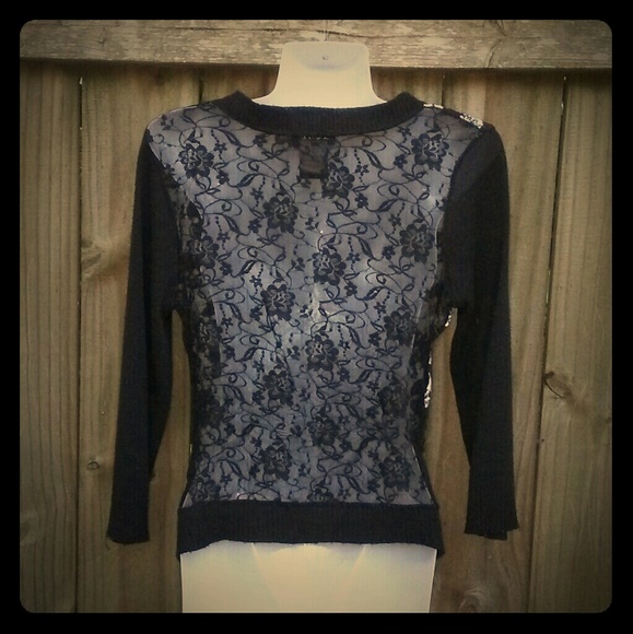 ♦SOLD♦💀HOT TOPIC Gothic Skulls Sweater Cardigan - Picture 3 of 6